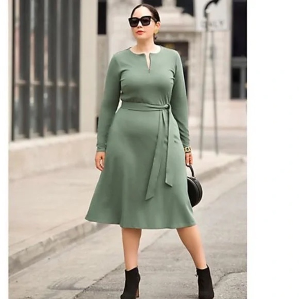 GIRL WITH CURVES Zip Front Ponte Midi Dress A523862